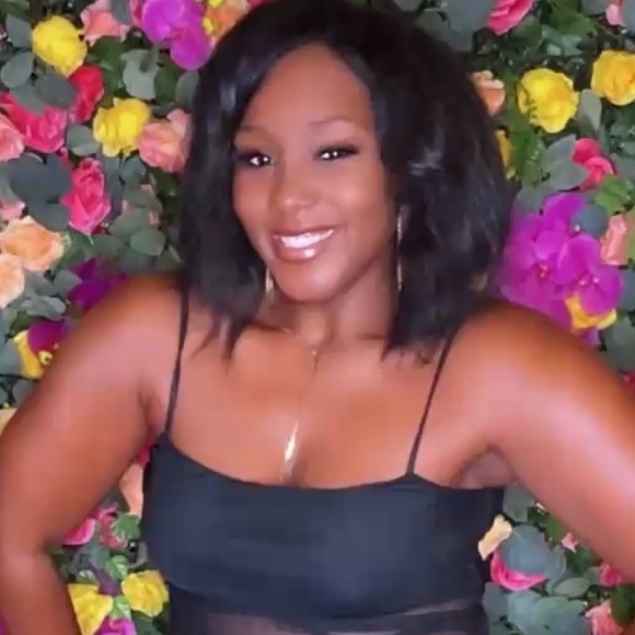 Other - LIVE SHOW ALERT!! LETS POSH!! 💕🛍️